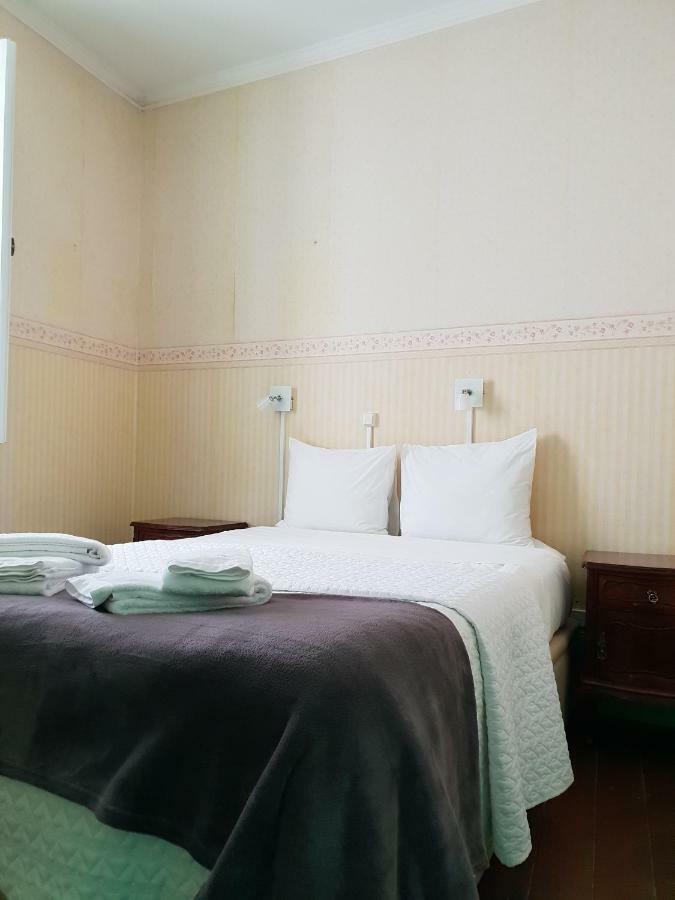 Guesthouse Casa Pombal โกอิมบรา ภายนอก รูปภาพ