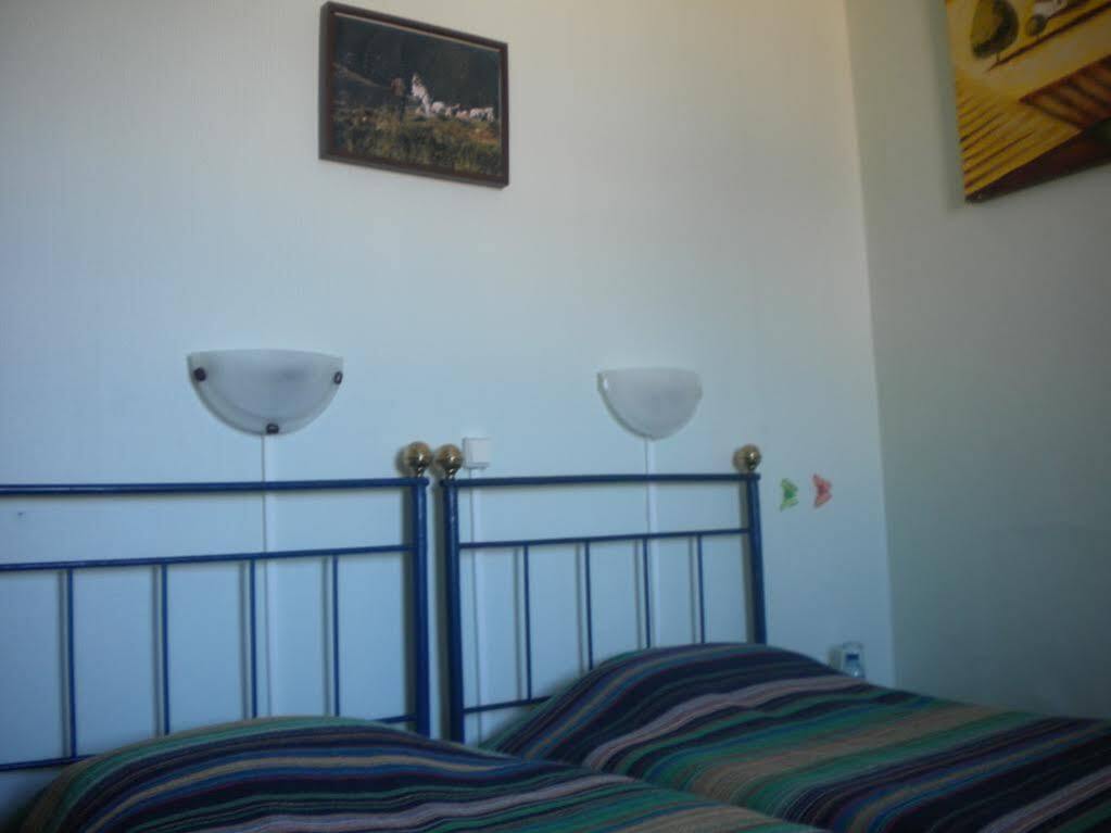 Guesthouse Casa Pombal โกอิมบรา ภายนอก รูปภาพ